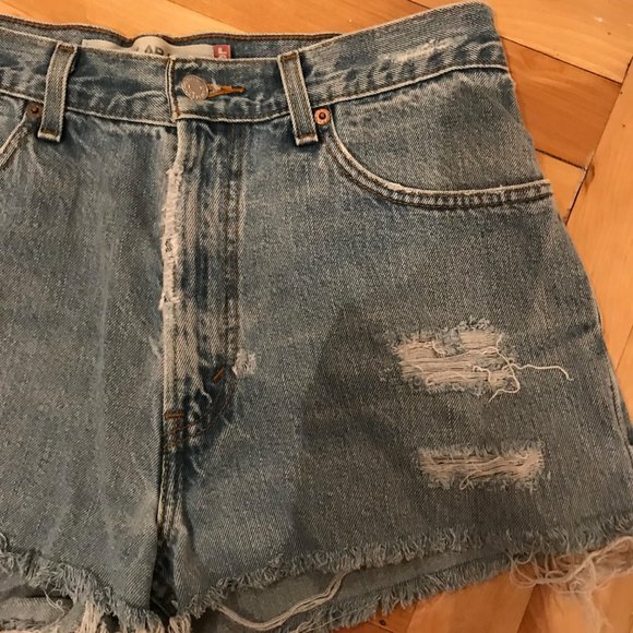 LEVIS Short High Waist Denim Shorts - Picture 2 of 5